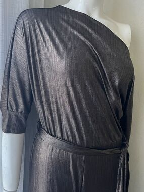One-Shoulder Shimmery Black Evening Dress with Self-Tie Waist